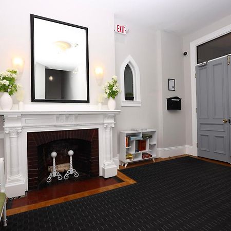 Cozy & Stylish Newbury Street Studio, #9 波士顿 外观 照片